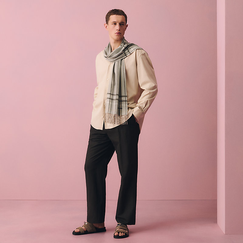 カシミヤマフラー 《スウィート・ラブ》 | Hermès - エルメス-公式サイト